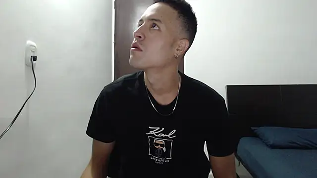 dimitriquiet05 online show from 12-31-24, 02:29