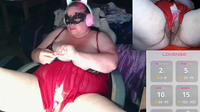 Snapshot of BBW-Ginger chatting on 05-29-26, 10:08 BBW-Ginger online show from 05-29-26, 10:08