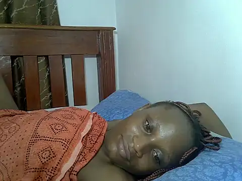 SpicyPetite online show from 04-04-26, 09:29