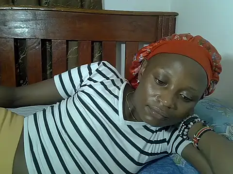 SpicyPetite online show from 05-21-26, 12:12