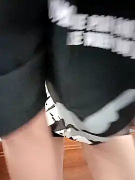 Snapshot of ___Erin___ chatting on 03-16-26, 02:17 Erin online show from 03-16-26, 02:17