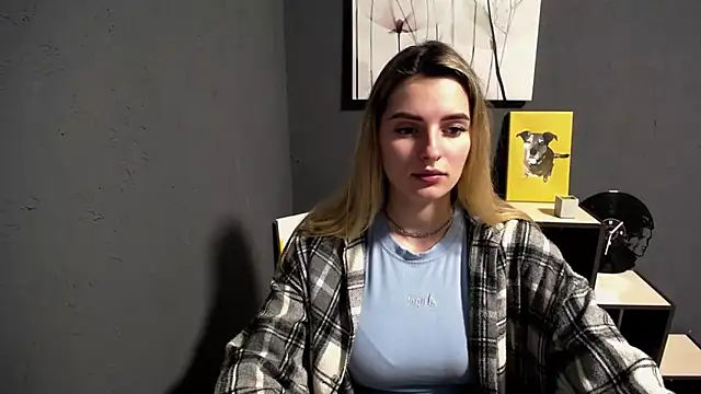 lady olivia  online show from 03-23-26, 02:43