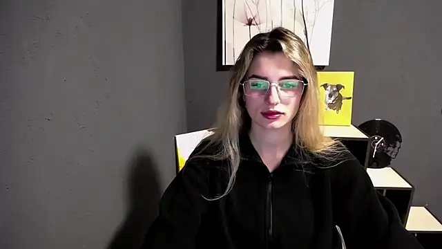 lady olivia  online show from 04-03-26, 05:55