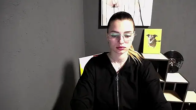 lady olivia  online show from 05-21-26, 12:23