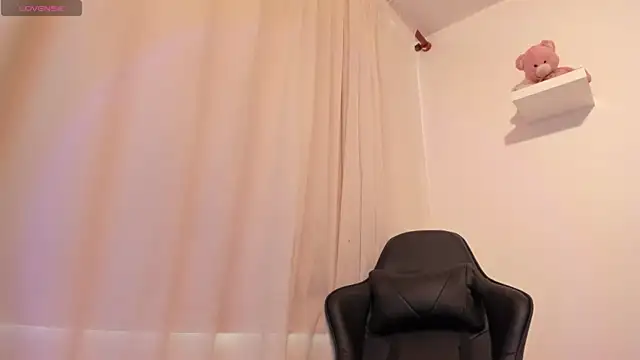 I am tori online show from 12-27-24, 07:24