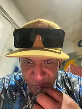 bisexpitudo online show from 03-17-26, 03:44