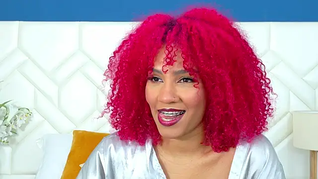 Snapshot of RubyRossel chatting on 04-16-26, 12:39 RubyRossel online show from 04-16-26, 12:39