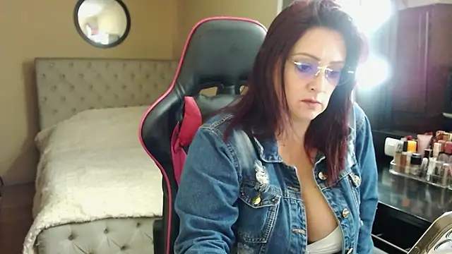 Snapshot of Carol_Scottt chatting on 06-20-26, 05:05 Carol Scottt online show from 06-20-26, 05:05
