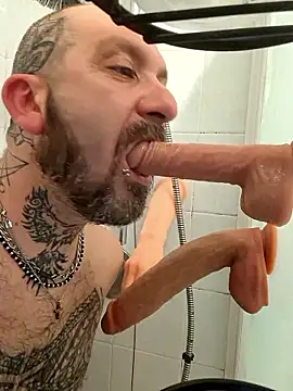 Snapshot of teddy79good chatting on 01-15-26, 04:44 teddy79good online show from 01-15-26, 04:44