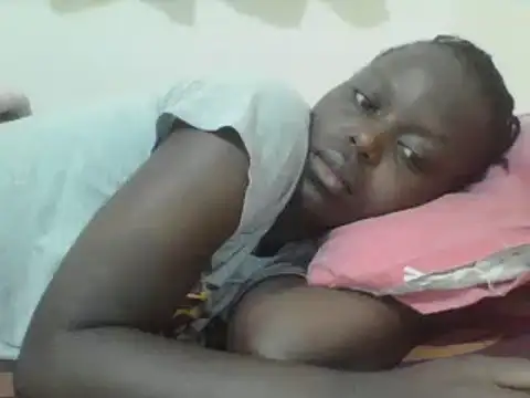 Snapshot of ebony_curvedass chatting on 12-15-25, 04:50 ebony curvedass online show from 12-15-25, 04:50