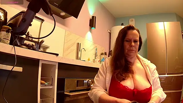 Endrocleia online show from 04-10-26, 08:02