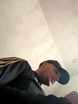 Snapshot of rayyymack chatting on 01-17-26, 02:00 rayyymack online show from 01-17-26, 02:00