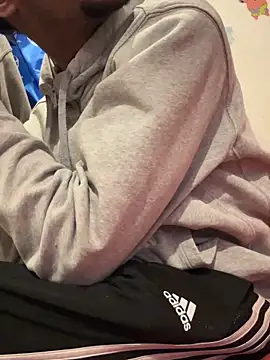 Snapshot of rayyymack chatting on 02-11-26, 02:05 rayyymack online show from 02-11-26, 02:05