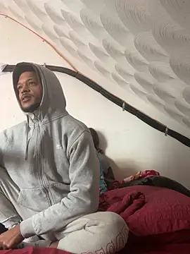 Snapshot of rayyymack chatting on 02-14-26, 03:20 rayyymack online show from 02-14-26, 03:20