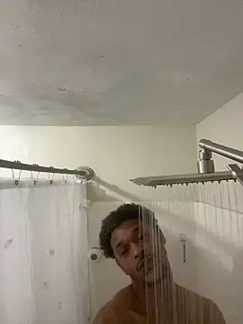 Snapshot of rayyymack chatting on 03-17-26, 01:03 rayyymack online show from 03-17-26, 01:03