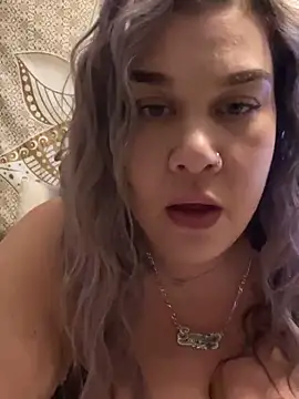 LolaBeretta online show from 01-24-25, 10:41