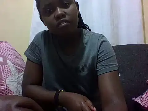 Snapshot of Sweetcecie01 chatting on 06-07-26, 08:34 Sweetcecie01 online show from 06-07-26, 08:34