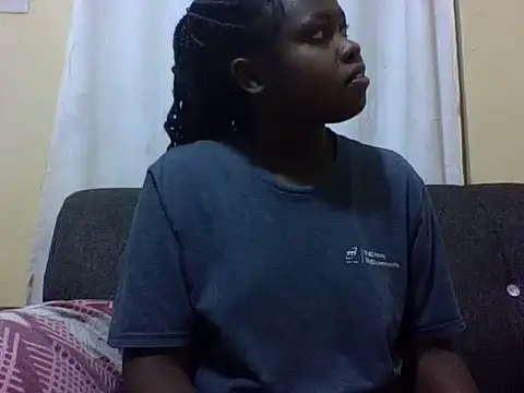 Snapshot of Sweetcecie01 chatting on 06-09-26, 09:04 Sweetcecie01 online show from 06-09-26, 09:04