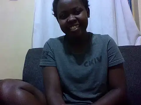 Snapshot of Sweetcecie01 chatting on 06-14-26, 09:06 Sweetcecie01 online show from 06-14-26, 09:06