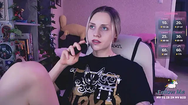 NaniMoore online show from 03-08-26, 07:06