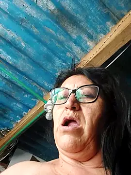 clarita 01 online show from 04-15-26, 07:58