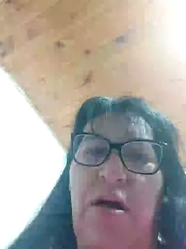 clarita 01 online show from 05-13-26, 10:12