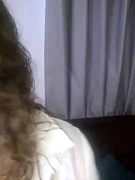 Snapshot of kitty_84 chatting on 06-02-26, 11:01 kitty 84 online show from 06-02-26, 11:01