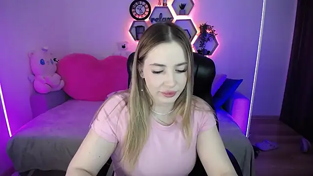 SabrinViolet online show from 04-04-26, 08:23