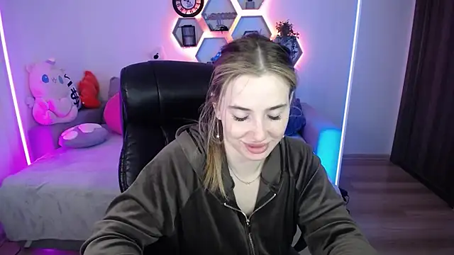 Snapshot of SabrinViolet chatting on 05-12-26, 08:11 SabrinViolet online show from 05-12-26, 08:11
