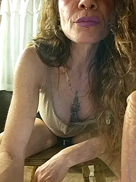Snapshot of vampvanna23 chatting on 05-27-26, 10:29 vampvanna23 online show from 05-27-26, 10:29