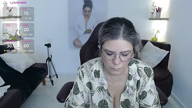 Snapshot of zehra_sanem chatting on 07-01-26, 09:14 zehra sanem online show from 07-01-26, 09:14