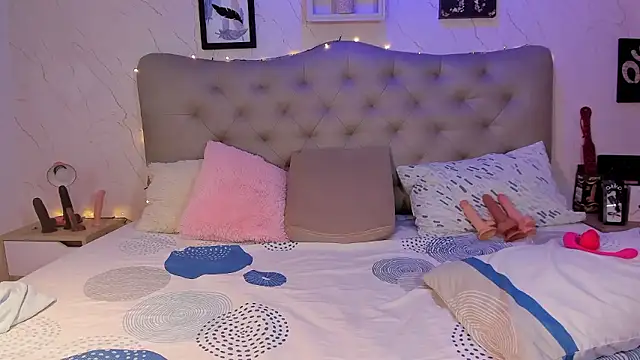 Antonella Montanari online show from 01-18-26, 01:42