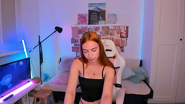 Mia Madden online show from 05-26-26, 02:18