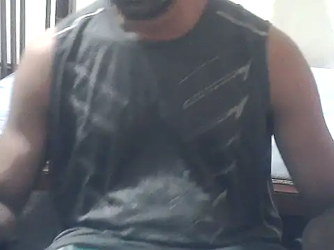 Snapshot of ROCKY_USA_18 chatting on 05-17-26, 06:44 ROCKY USA 18 online show from 05-17-26, 06:44