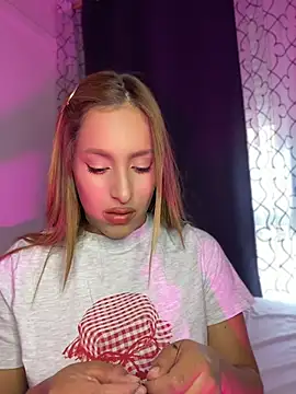 Agnescruzz online show from 05-31-26, 03:30