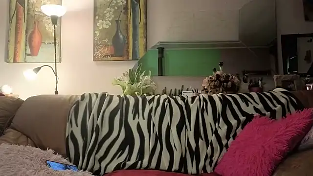 Snapshot of peachgirlmartyna chatting on 04-09-26, 01:38 peachgirlmartyna online show from 04-09-26, 01:38