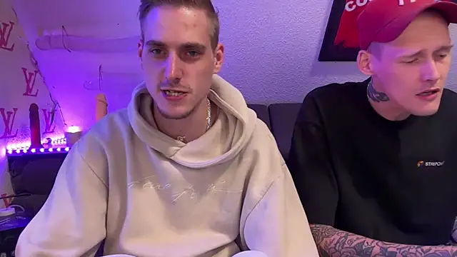 Cookieboy88 online show from 04-18-26, 07:07