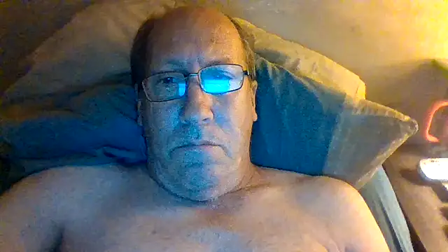 Snapshot of hornyrich69 chatting on 04-24-26, 05:10 hornyrich69 online show from 04-24-26, 05:10