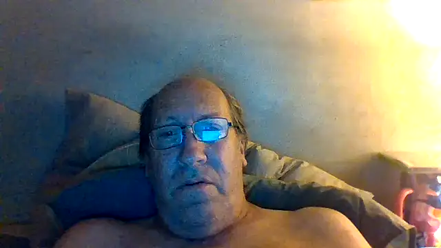 Snapshot of hornyrich69 chatting on 05-08-26, 05:13 hornyrich69 online show from 05-08-26, 05:13
