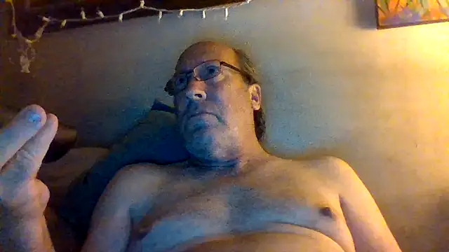 Snapshot of hornyrich69 chatting on 05-09-26, 03:45 hornyrich69 online show from 05-09-26, 03:45