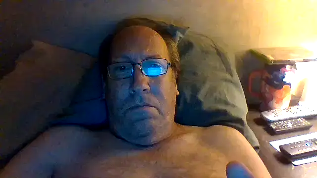 Snapshot of hornyrich69 chatting on 05-25-26, 05:24 hornyrich69 online show from 05-25-26, 05:24