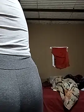 Michellluxo online show from 04-26-26, 09:12