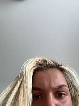 Snapshot of IrishTeenBarbie69 chatting on 04-05-26, 10:56 IrishTeenBarbie69 online show from 04-05-26, 10:56