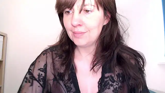 Ella Next Door online show from 01-19-26, 03:27