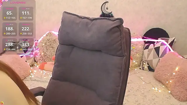 Snapshot of Nataly_cute chatting on 03-08-25, 08:25 Nataly cute online show from 03-08-25, 08:25