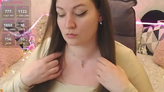 Snapshot of Nataly_cute chatting on 03-09-25, 02:39 Nataly cute online show from 03-09-25, 02:39