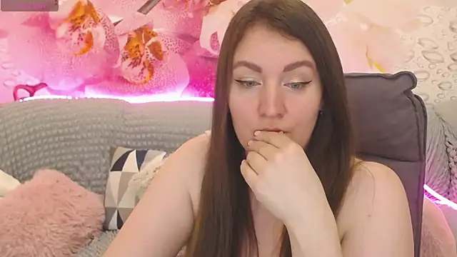 Snapshot of Nataly_cute chatting on 11-02-25, 07:38 Nataly cute online show from 11-02-25, 07:38