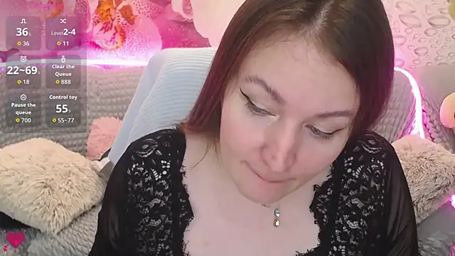 Snapshot of Nataly_cute chatting on 11-12-25, 05:57 Nataly cute online show from 11-12-25, 05:57