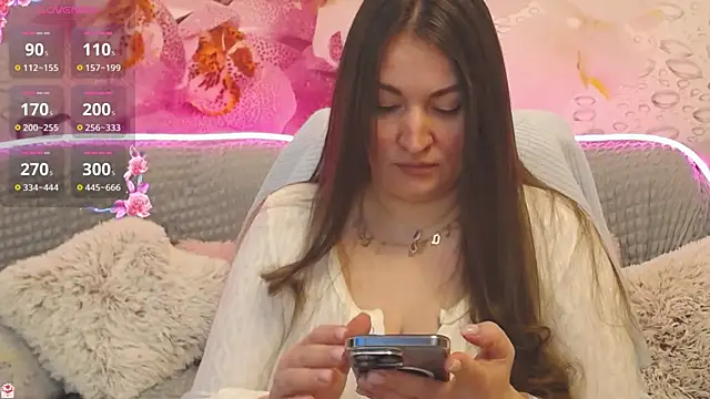 Snapshot of Nataly_cute chatting on 02-22-26, 07:56 Nataly cute online show from 02-22-26, 07:56