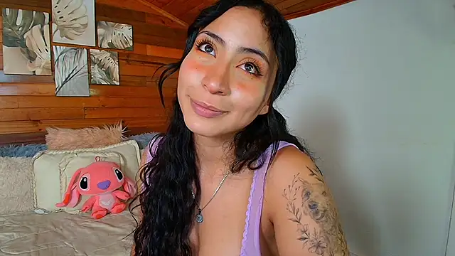 amber curly online show from 03-24-26, 05:51